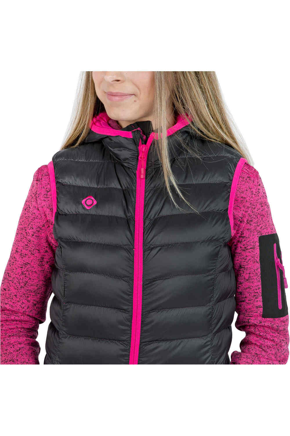 Izas chaleco outdoor mujer MOLINA vista detalle