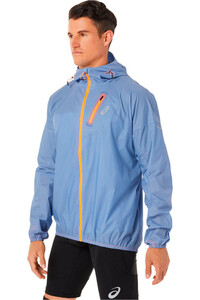 Asics CHAQUETA TRAIL RUNNING HOMBRE FUJITRAIL JACKET vista frontal