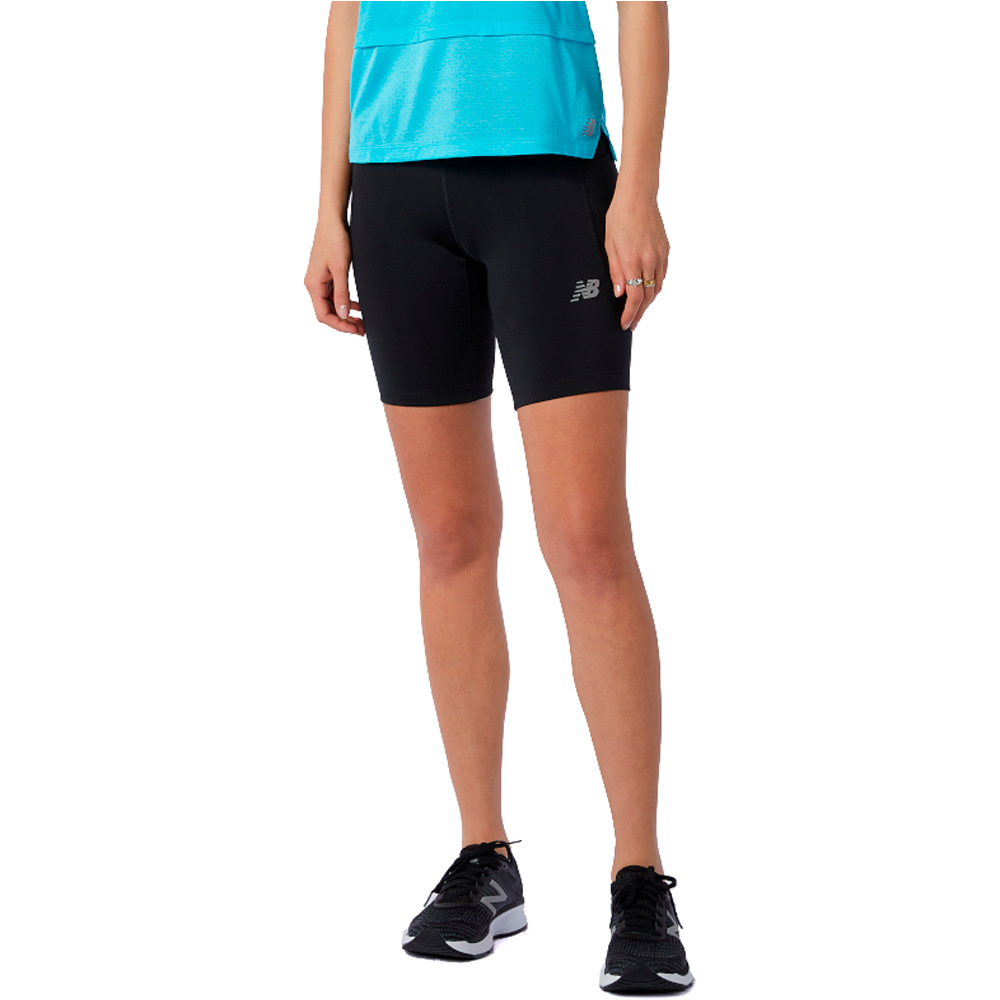 New Balance malla corta running mujer Impact Run Fitted Short vista detalle