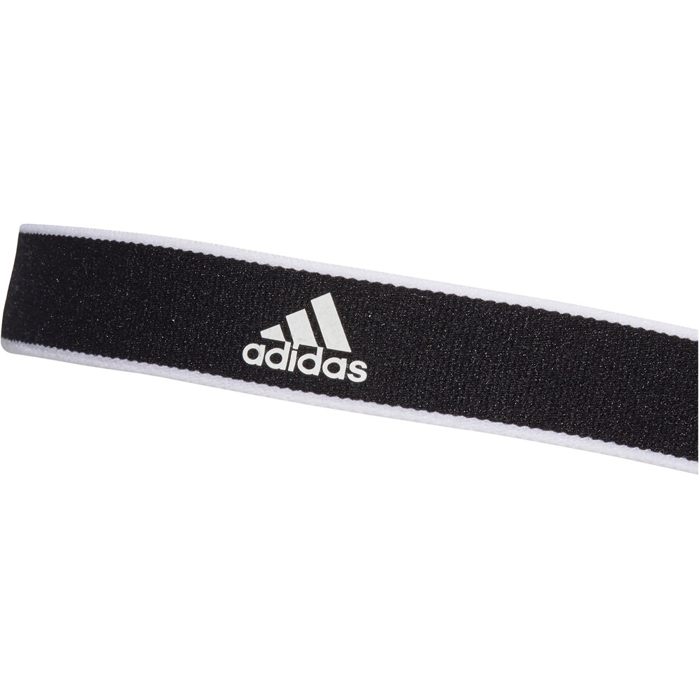 adidas cinta orejera Training 02