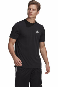 adidas camiseta fitness hombre AEROREADY Designed 2 Move Feelready Sport vista frontal