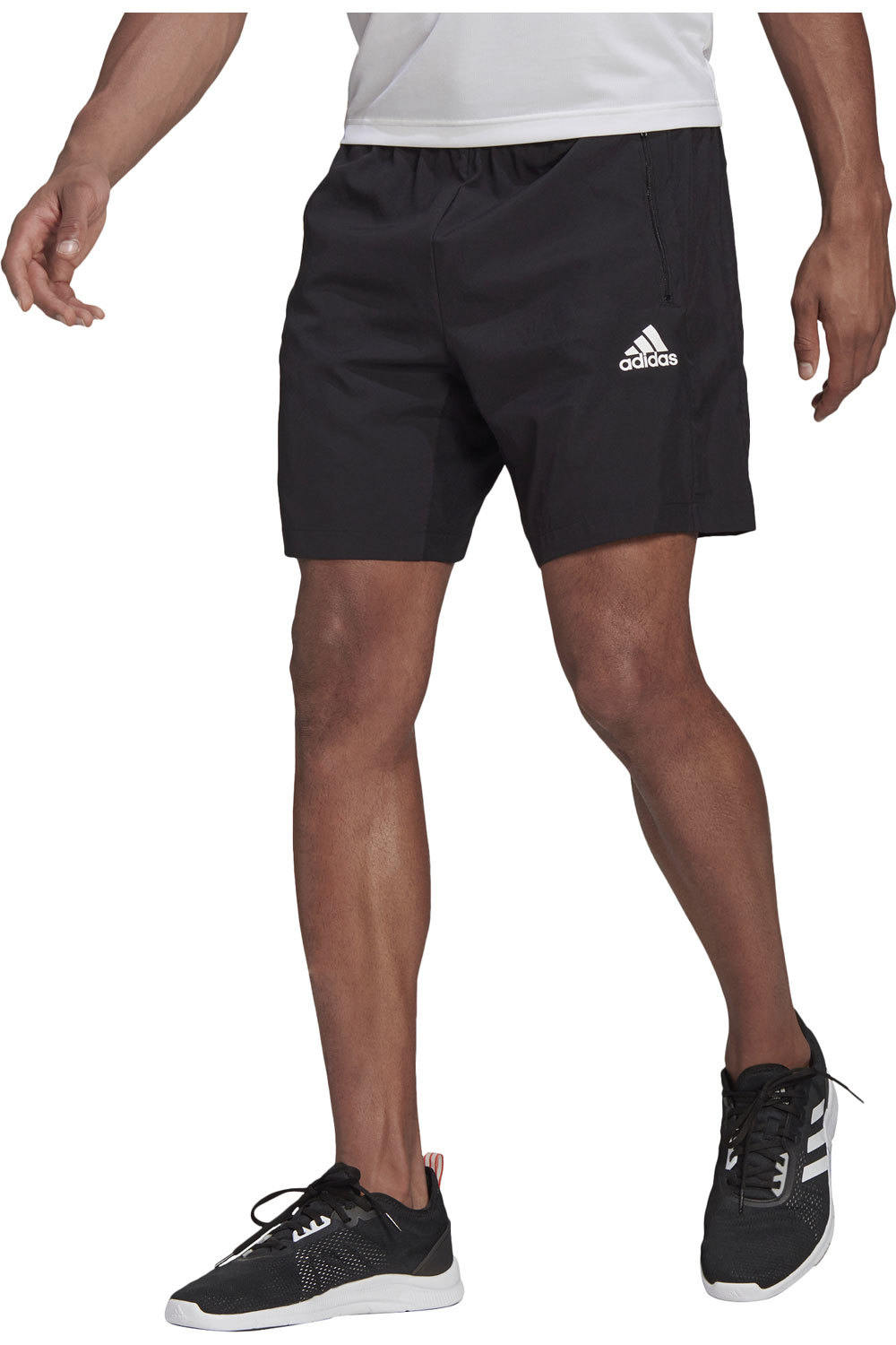 adidas pantalón corto fitness hombre AEROREADY Designed 2 Move Woven Sport vista frontal