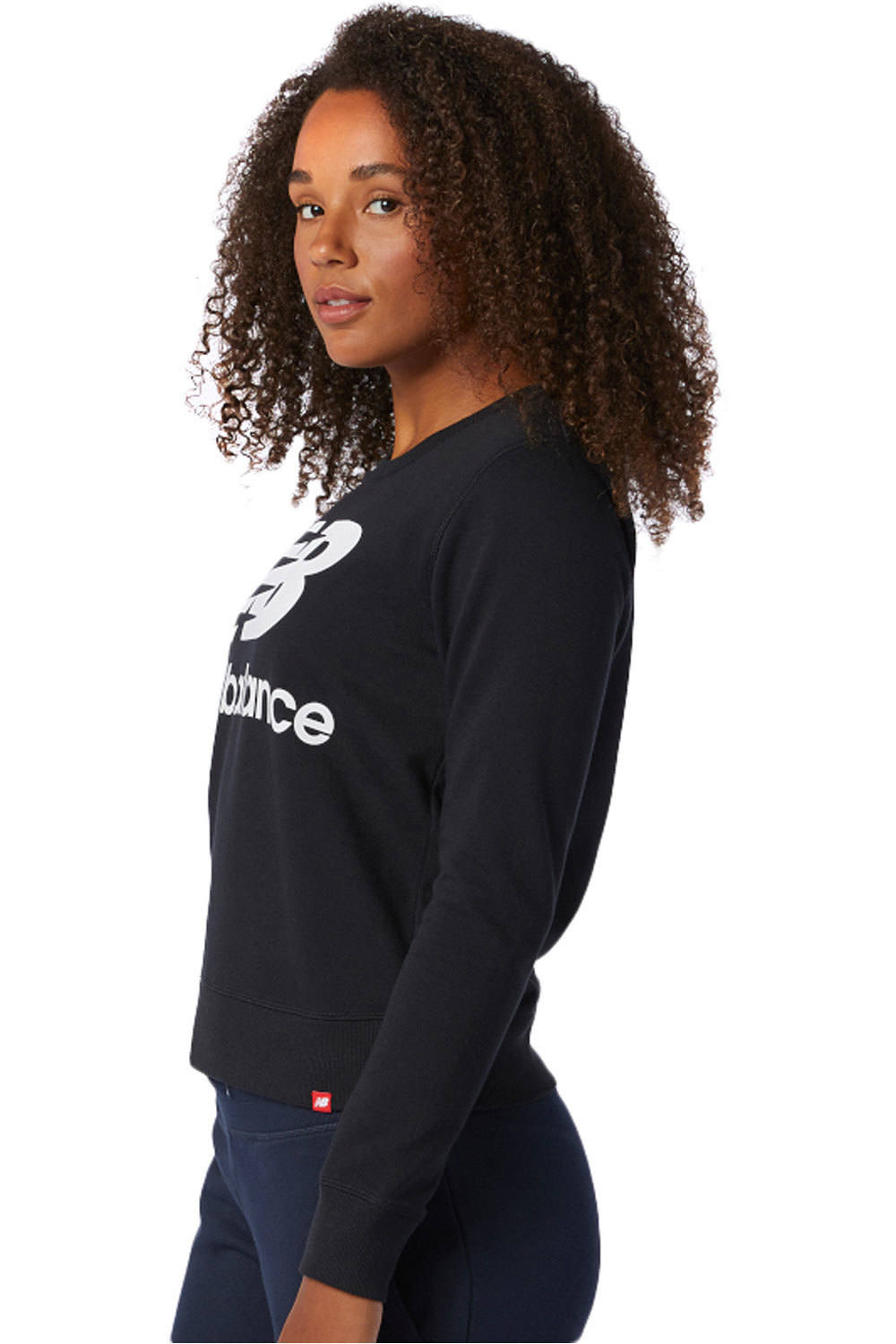 New Balance sudadera mujer NB Essentials Crew Fleece vista trasera