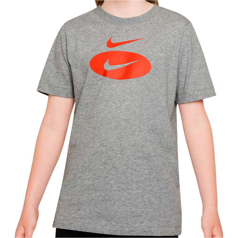 Nike camiseta manga corta niño X_B NSW TEE HBR CORE vista frontal