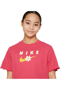Nike camiseta manga corta niña X_G NSW TEE ENERGY BOXY FRILLY vista detalle