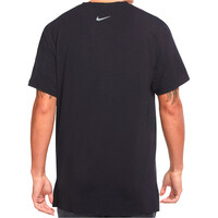 Nike camiseta fitness hombre DF SS TOP vista trasera