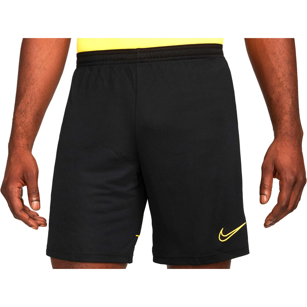 Nike pantalones cortos futbol DRI FIT ACADEMY SHORT NE vista frontal