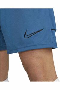 Nike pantalones cortos futbol DRI FIT ACADEMY SHORT AZ vista trasera