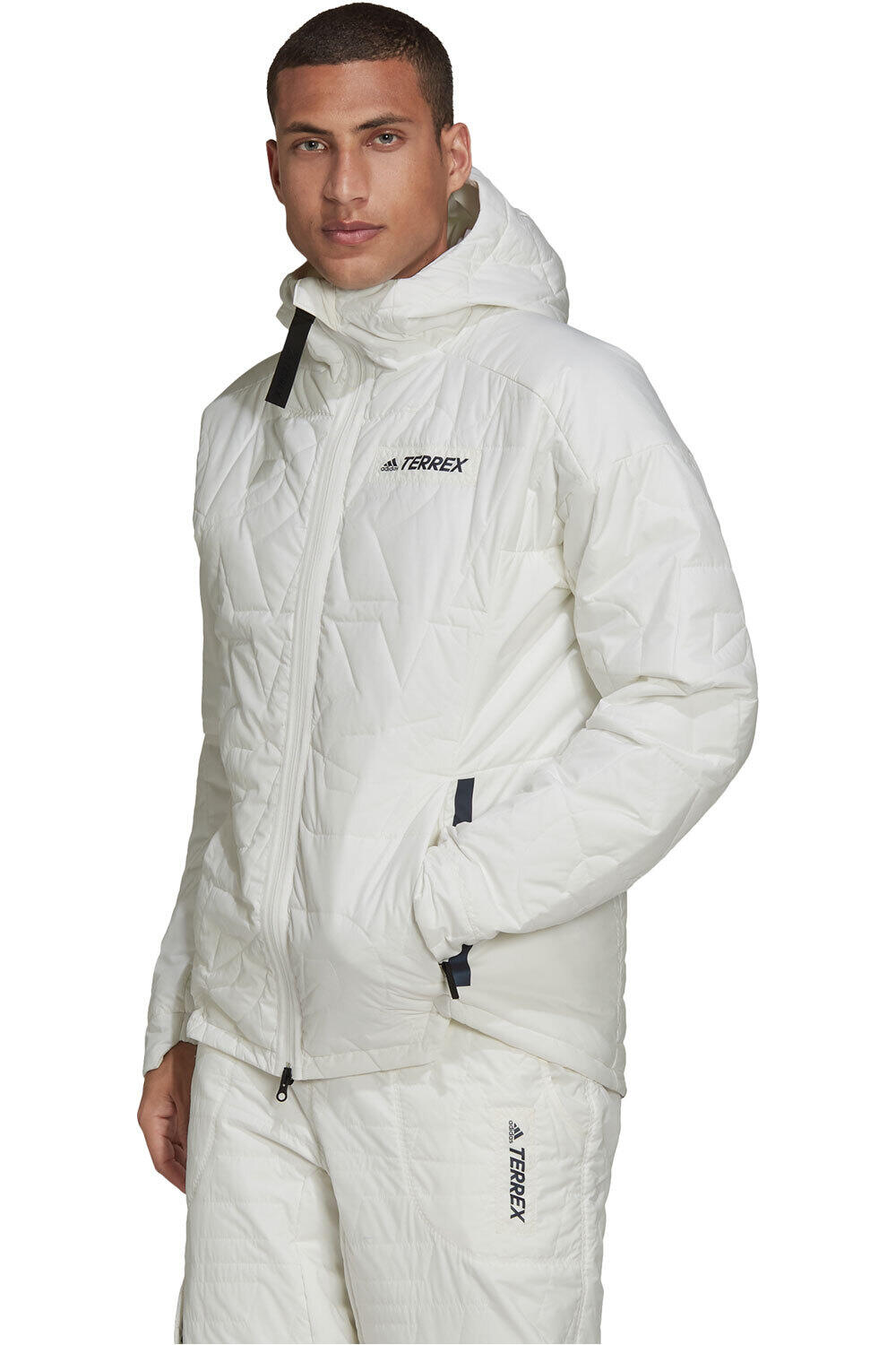 adidas chaqueta outdoor hombre Terrex MYSHELTER PrimaLoft acolchada con capucha vista frontal