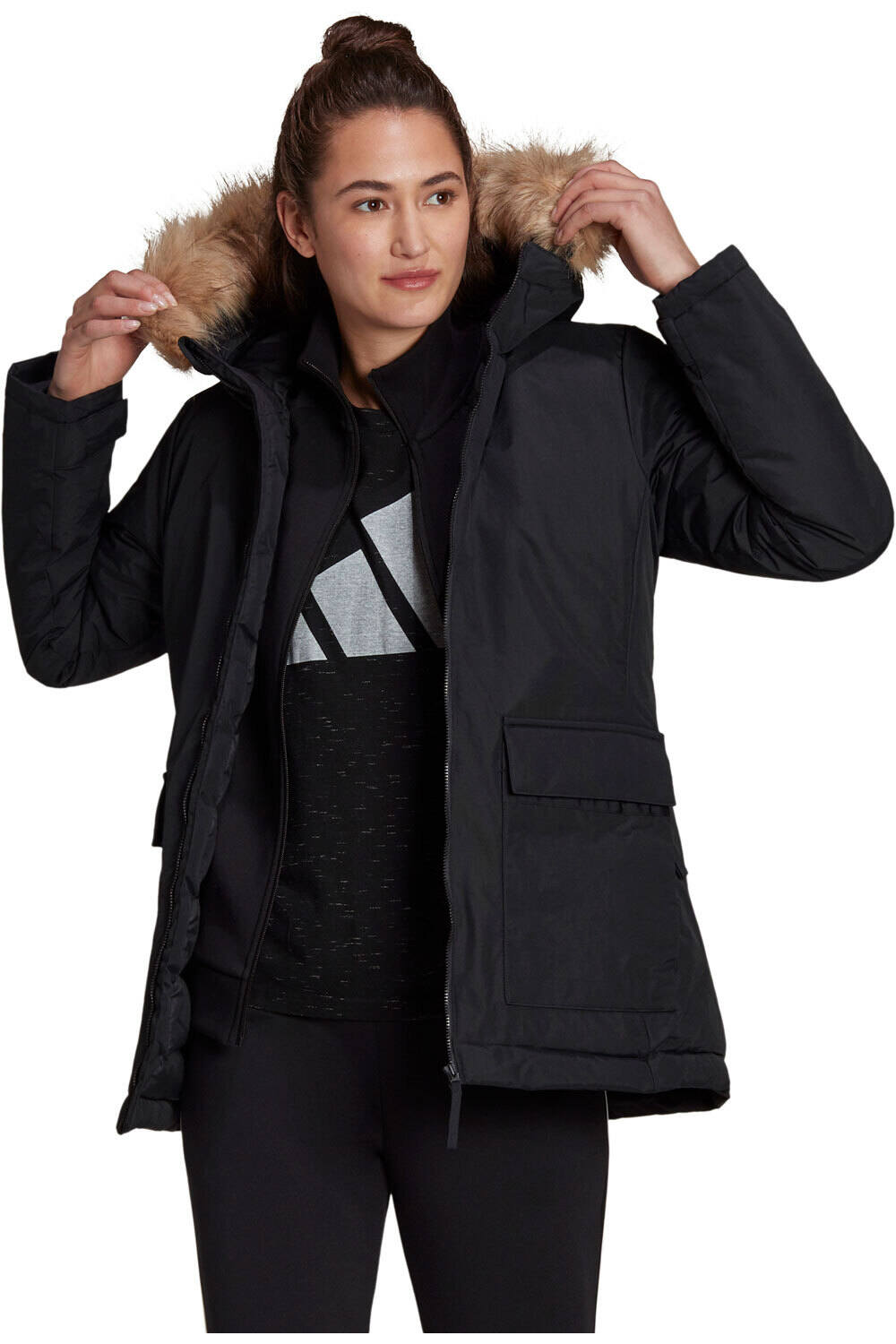 adidas chaquetas mujer Utilitas con capucha vista frontal