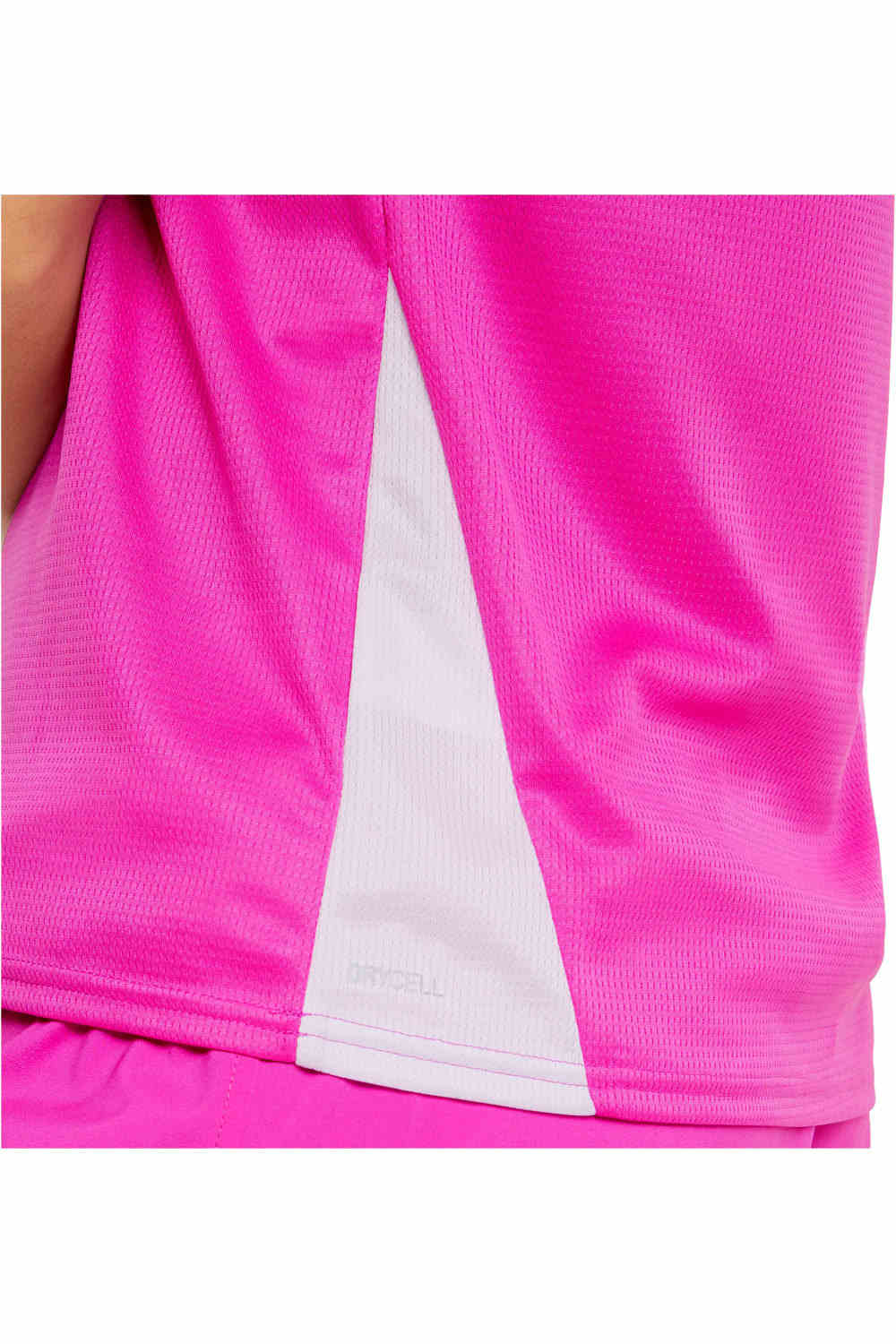 Puma camiseta entrenamiento manga corta mujer RUN FAVORITE SS TEE vista detalle