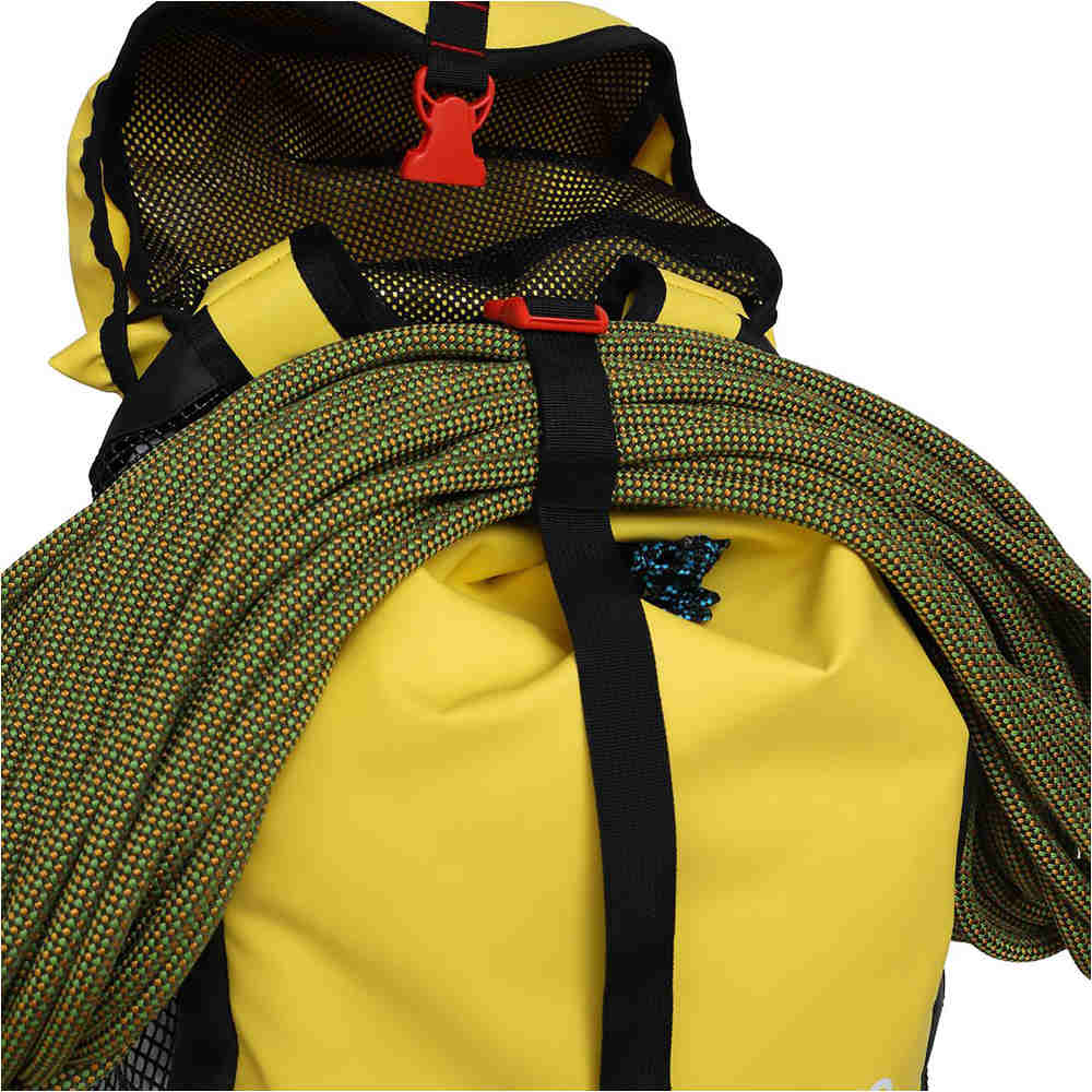 Altus mochila montaña GUARA G30 35 L. 03