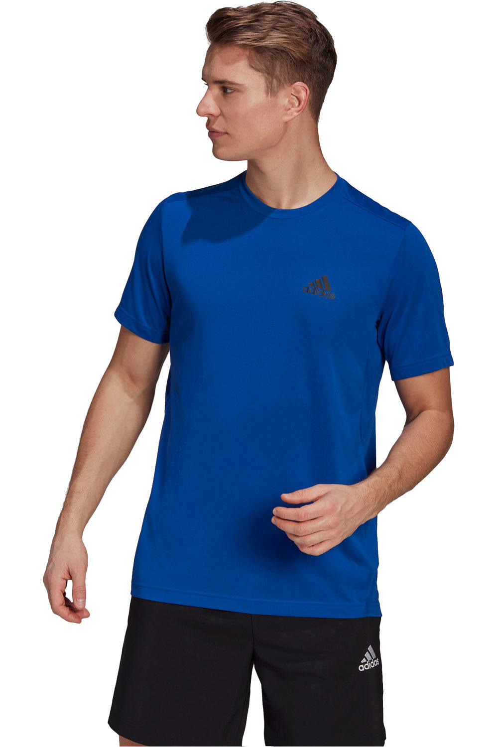 adidas camiseta fitness hombre AEROREADY Designed 2 Move Feelready Sport vista frontal