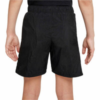 Nike bermuda niño B NSW WOVEN HBR SHORT vista trasera