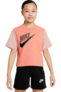 Nike camiseta manga corta niña G NSW TEE ESSNTL BOXY TEE DNC vista frontal