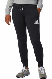 New Balance pantalón mujer NB ESSENTIALS STACKED LOGO SWEATPANT vista frontal