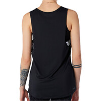 New Balance camiseta tirantes fitness mujer Relentless Sweat Tank 04