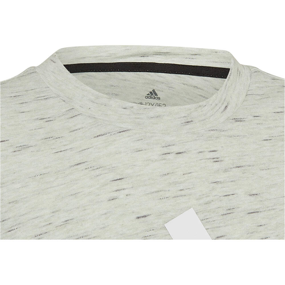 adidas camiseta manga corta niño Future Icons Badge of Sport Logo vista detalle