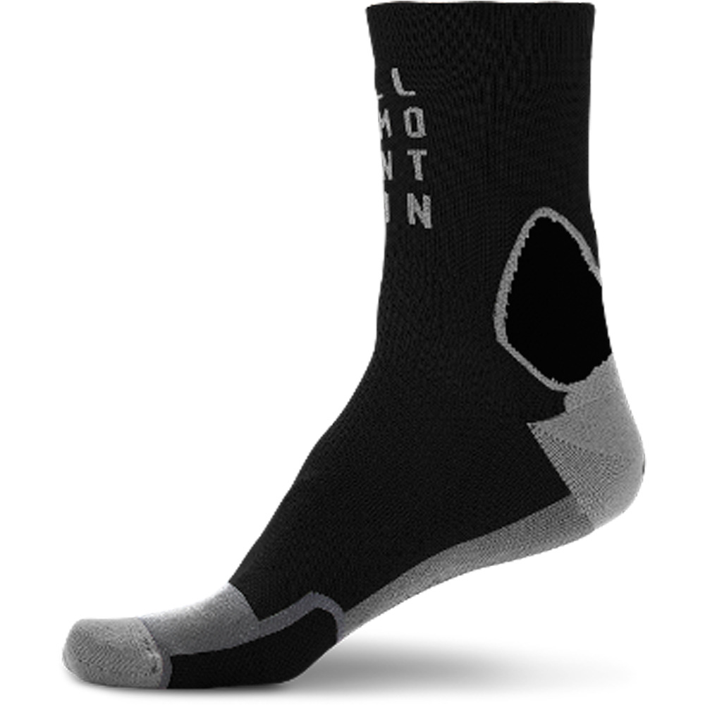 Cube calcetines ciclismo CALCETINES SOCKS MOUNTAIN HIGH CUT vista frontal