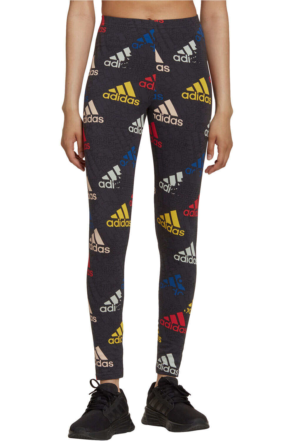 adidas pantalón mujer Essentials Multi-Colored Logo vista frontal