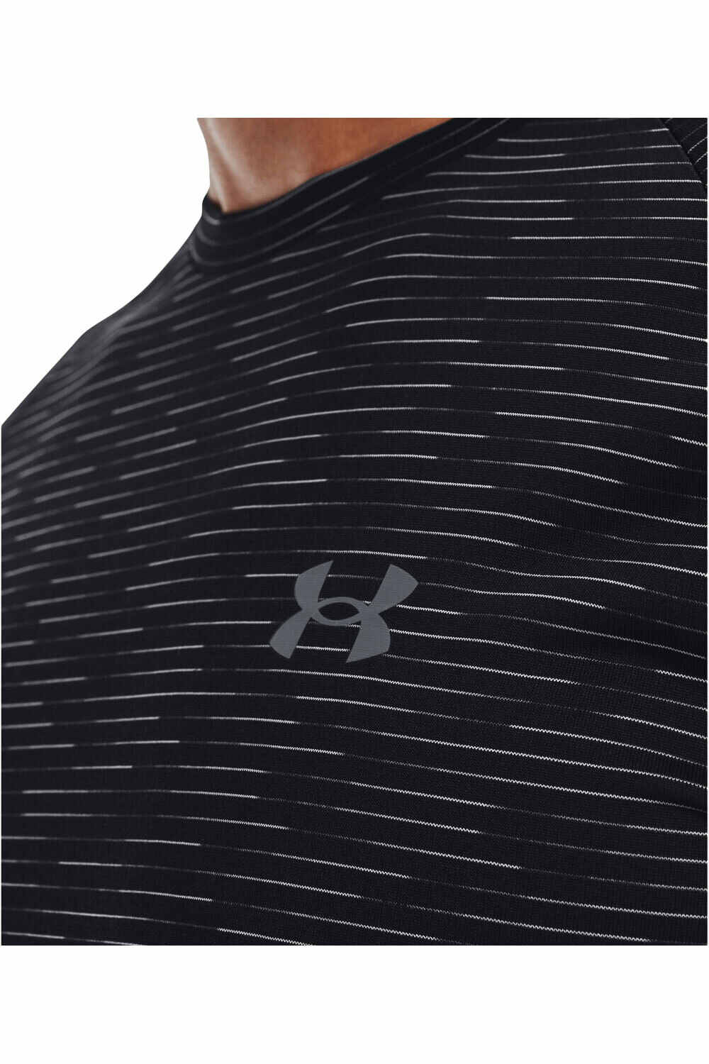 Under Armour camiseta fitness hombre UA TECH 2.0 DASH SS vista detalle