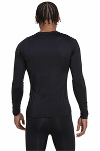 adidas camiseta térmica manga larga hombre Techfit Training de manga larga vista detalle