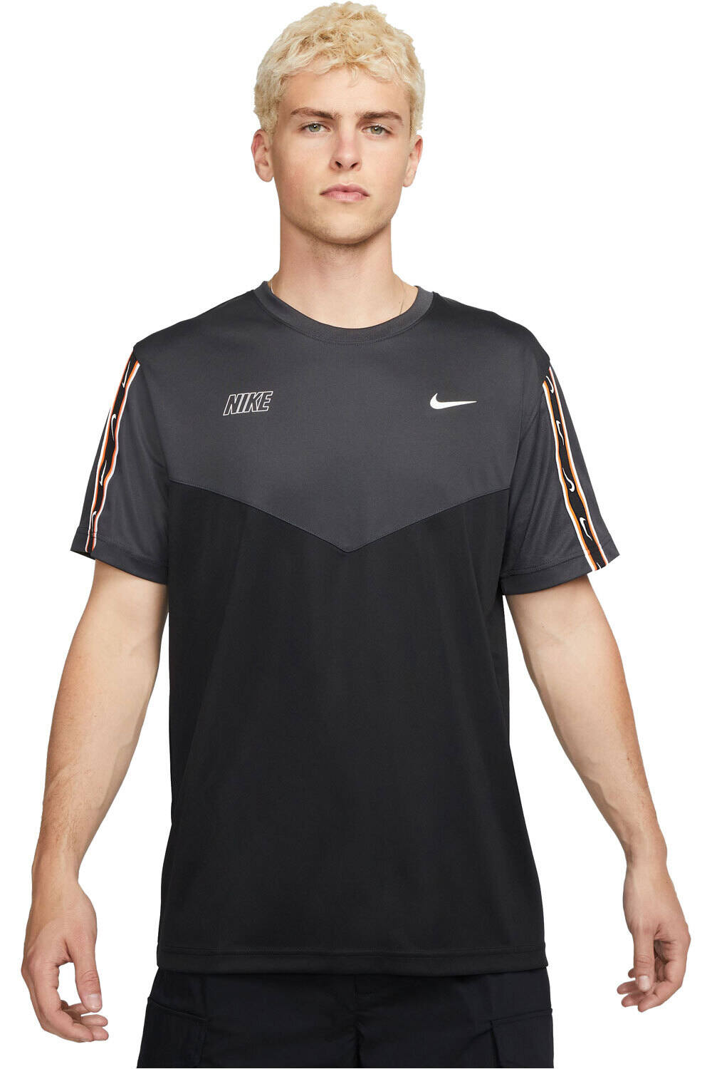 Nike camiseta manga corta hombre NSW REPEAT SW PK TEE vista frontal