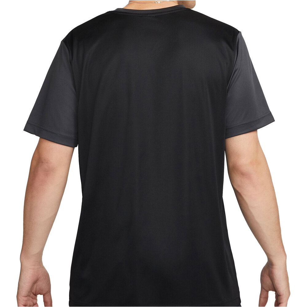 Nike camiseta manga corta hombre NSW REPEAT SW PK TEE 05