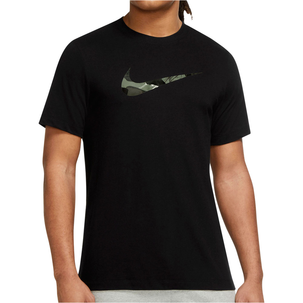 Nike camiseta fitness hombre DF TEE CAMO GFX vista detalle