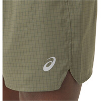 Asics pantalón running hombre FUJITRAIL LOGO SHORT vista detalle