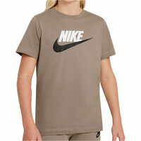 Nike camiseta manga corta niño NSW TEE FUTURA ICON TD vista detalle