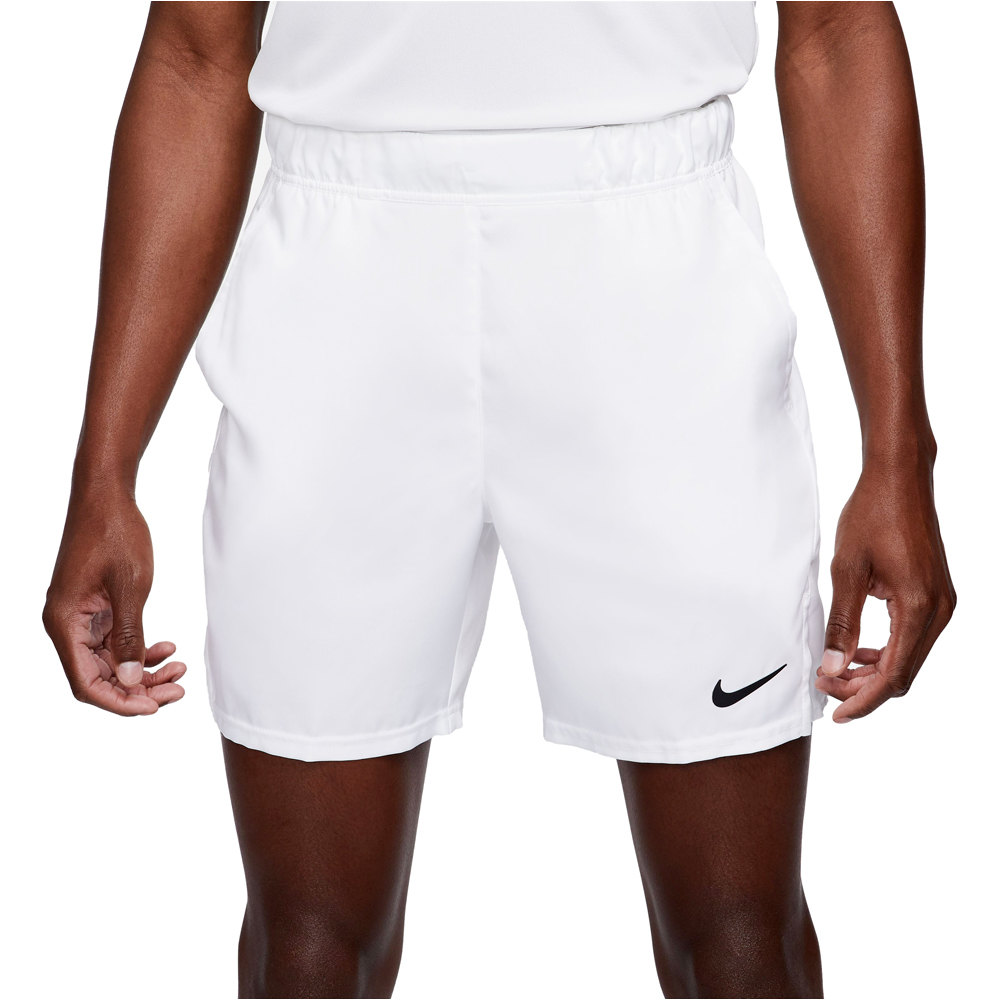 Nike pantalón tenis hombre DF VCTRY 7IN SHORT vista trasera