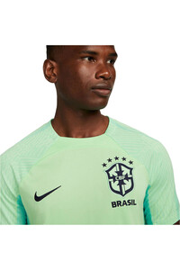 Nike camiseta de fútbol oficiales CAMISETA ENTRENAMIENTO BRASIL 2022 vista detalle