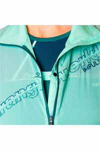 Trango camisetas trail running manga larga mujer CHAQUETA PATRAS vista detalle