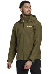 adidas chaqueta impermeable hombre Terrex Multi RAIN.RDY Primegreen Two-Layer impermeable vista frontal