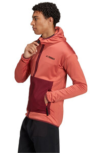 adidas forro polar hombre Terrex Tech Fleece Lite Hooded Hiking vista detalle