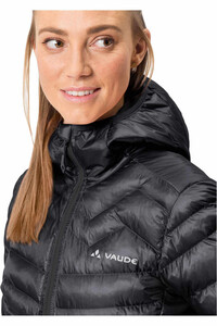 Vaude chaqueta outdoor mujer BATURA HOODED INSULATION vista detalle