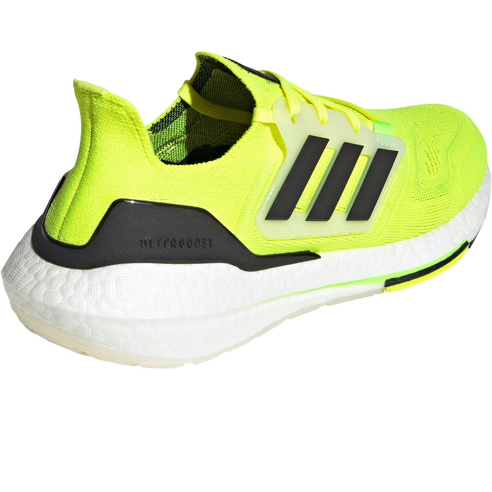 adidas zapatilla running hombre Ultraboost 22 vista trasera