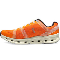 On zapatilla running hombre CLOUDGO puntera