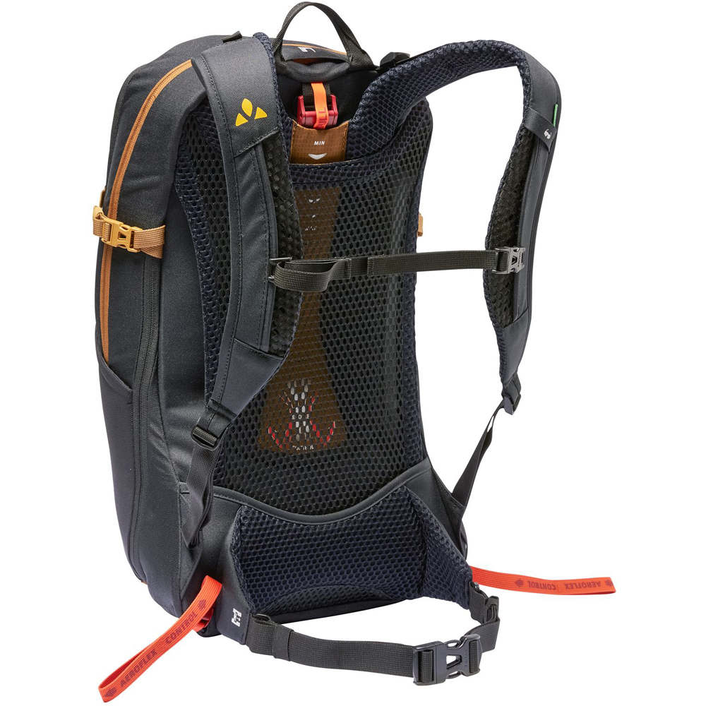 Vaude mochila montaña Wizard 18+4 01