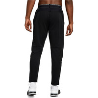 Nike pantalon fitness hombre NPC FLEECE PANT vista detalle