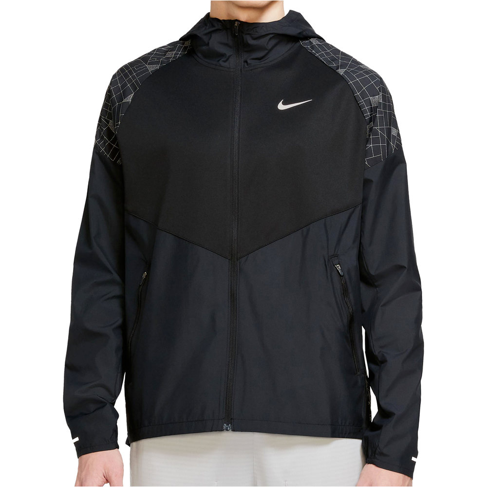 Nike CHAQUETA RUNNING HOMBRE RDVN MILER FLS JKT vista detalle