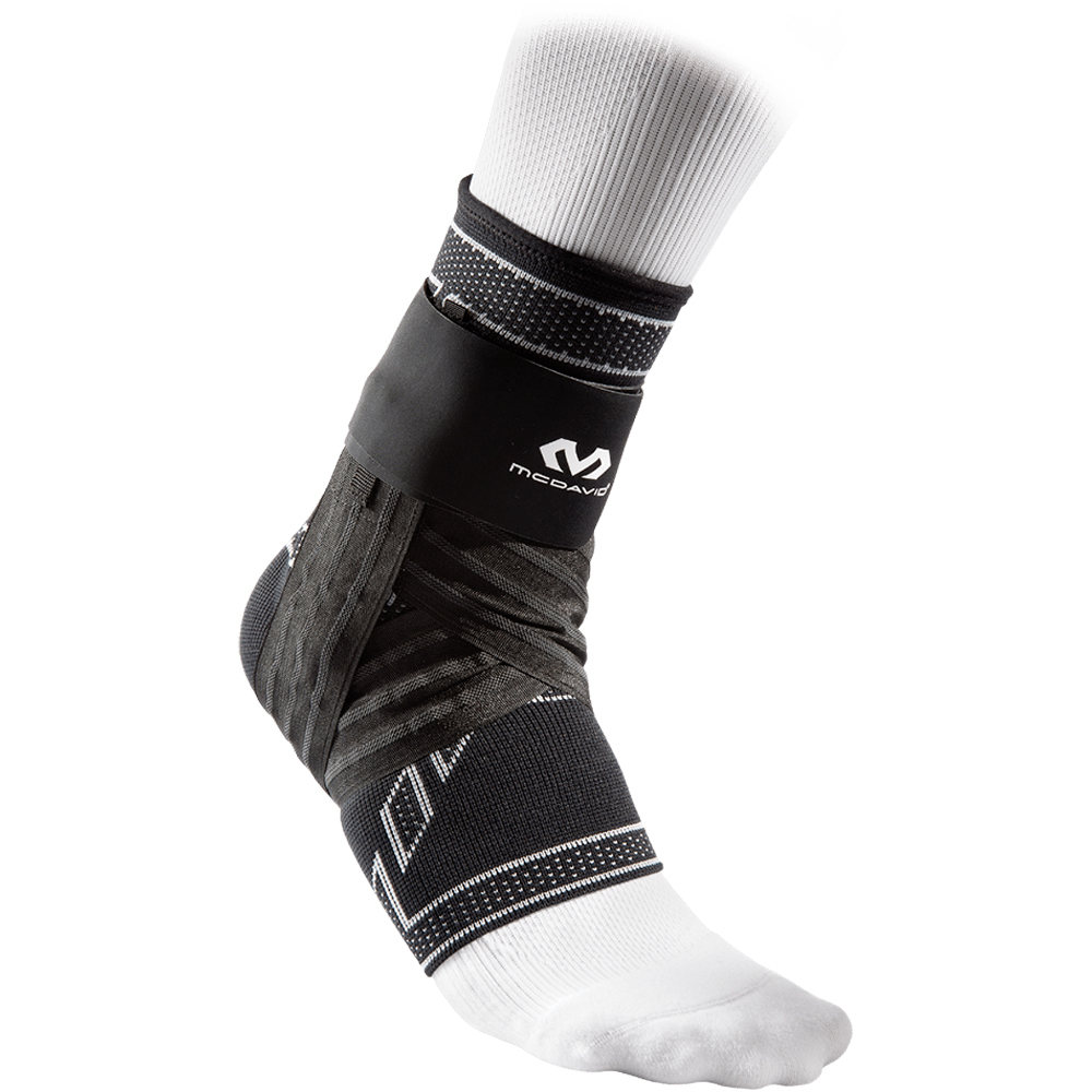 Mcdavid tobillera Elite Engineered Elastic Ankle Brace With Figure-6 Strap And vista frontal