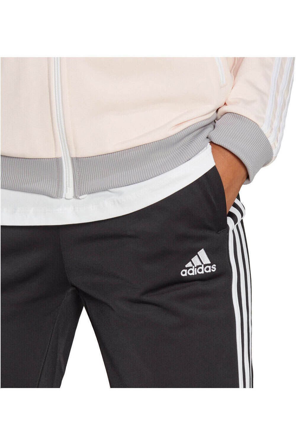 adidas chándal mujer Essentials 3 bandas 03