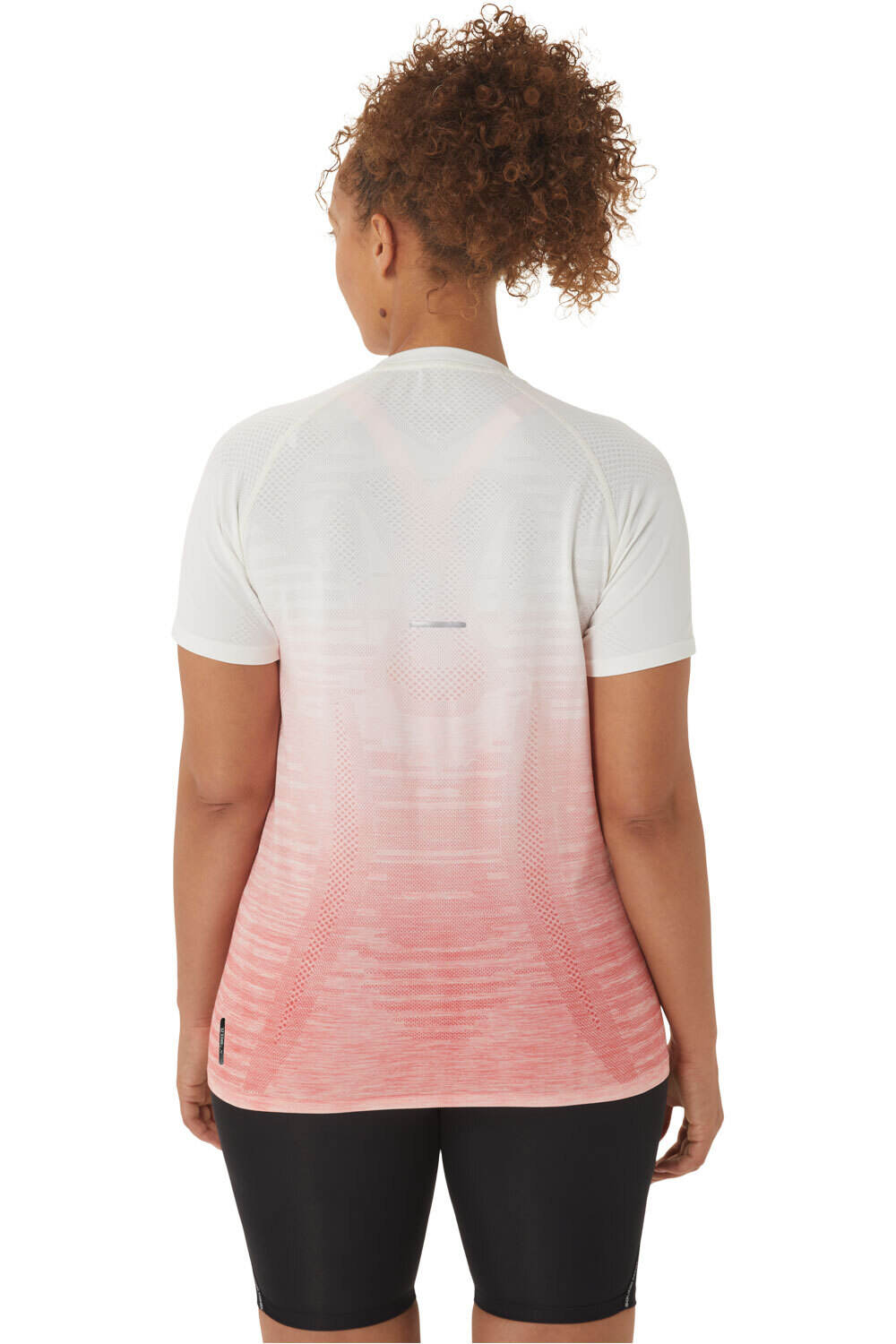 Asics camiseta entrenamiento manga corta mujer SEAMLESS SS TOP vista trasera