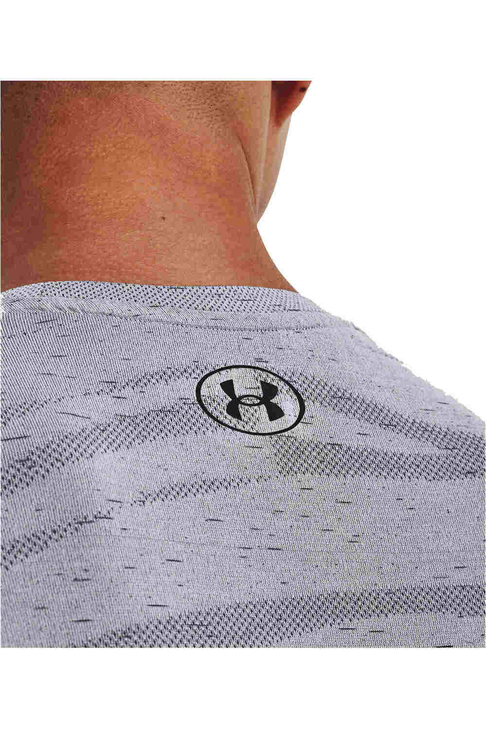 Under Armour camiseta fitness hombre UA Seamless Wave SS vista detalle