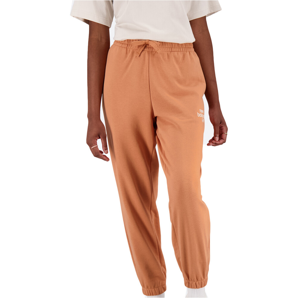 Essentials reimagined brushed back fleece pantalón mujer Marron (L)