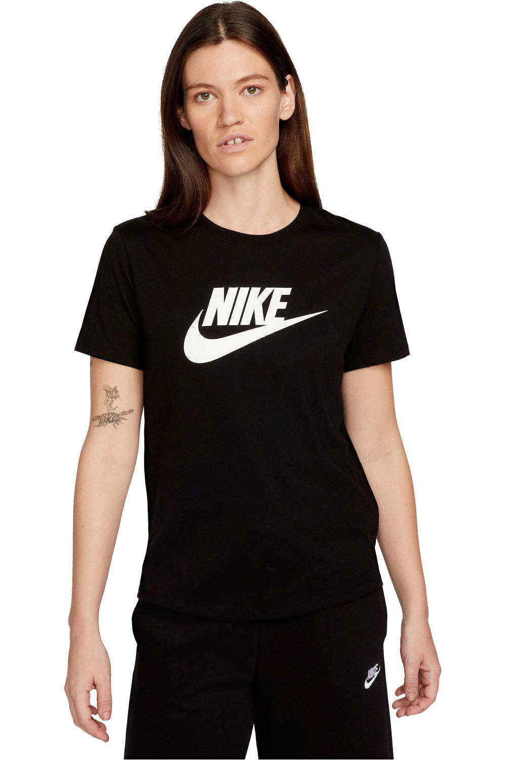Sportswear essentials icn ftra negro camiseta manga corta mujer Negro (XS)