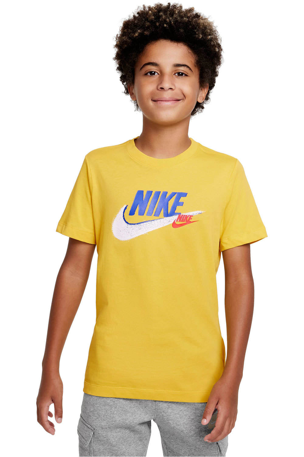 Nike camiseta manga corta niño B NSW SI SS TEE vista frontal