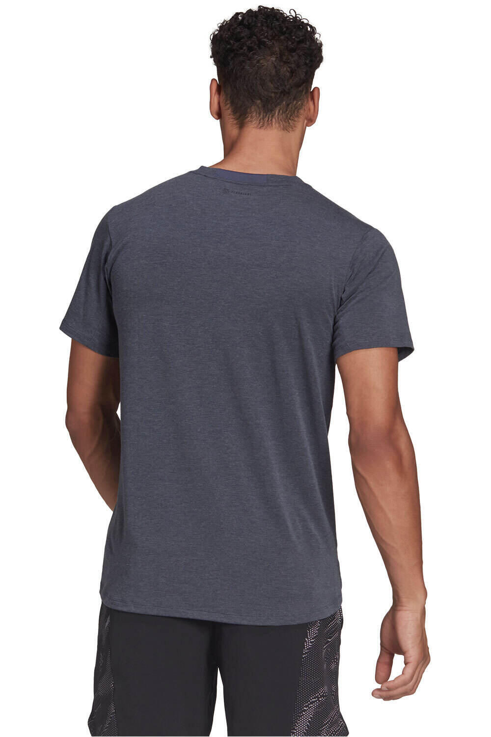 adidas camiseta fitness hombre Designed for Training vista trasera